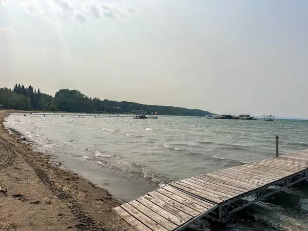 2 Hummingbird LN, Half Moon Bay, AB T4S1S1