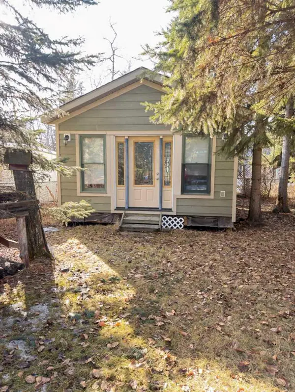 2 Hummingbird LN, Half Moon Bay, AB T4S1S1