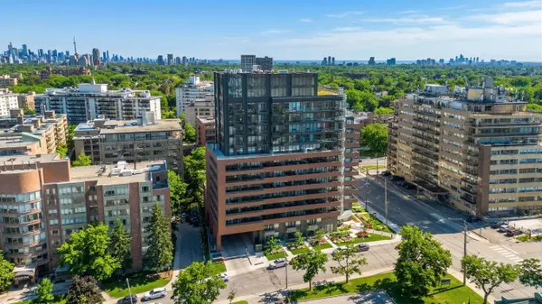 2525 Bathurst ST #407, Toronto C04, ON M6B 2Y9