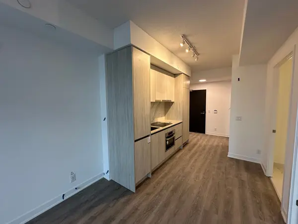 180 Front ST E #2915, Toronto C08, ON M5A 0A9