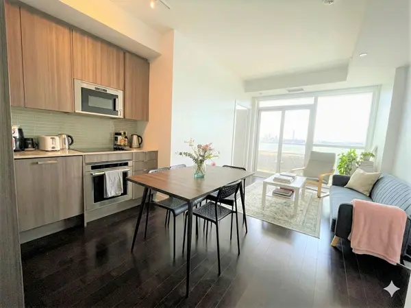 181 Bedford RD #1201, Toronto C02, ON M5R 0C2