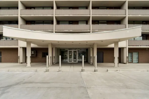 666 Spadina Ave AVE #1512, Toronto C01, ON M5S 2H8