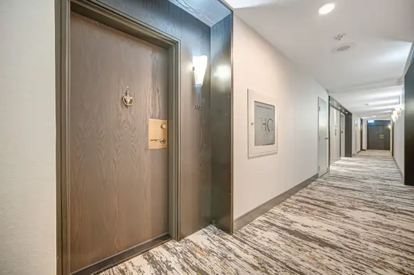 62 Wellesley ST W #803, Toronto C01, ON M5S 2X3