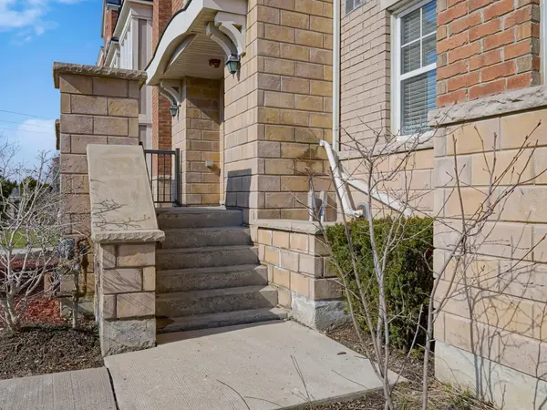 1725 Pure Springs BLVD #106, Pickering, ON L1X 0C4