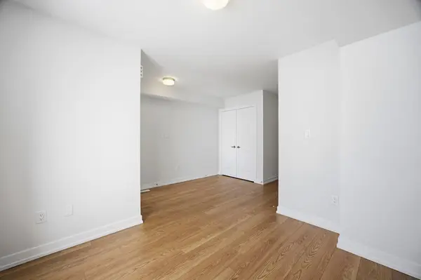 16 Pluto WAY, Whitby, ON L1M 0M7