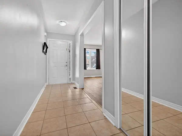 349 Wood Duck LN, Newmarket, ON L3X 2X8