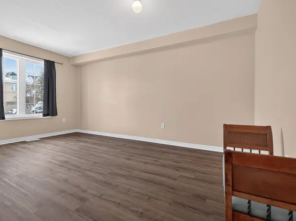 349 Wood Duck LN, Newmarket, ON L3X 2X8