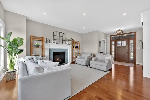 187 Shanty Bay RD, Barrie, ON L4M 1E1