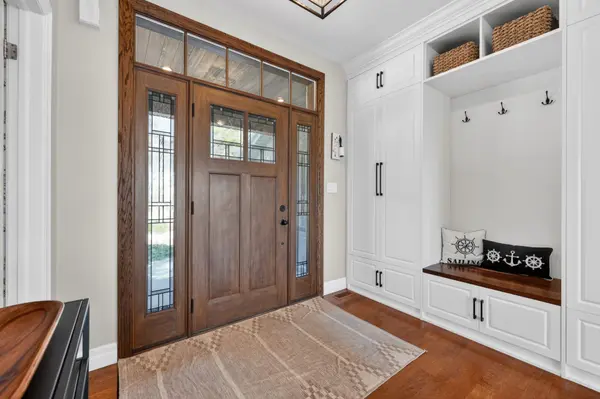 187 Shanty Bay RD, Barrie, ON L4M 1E1