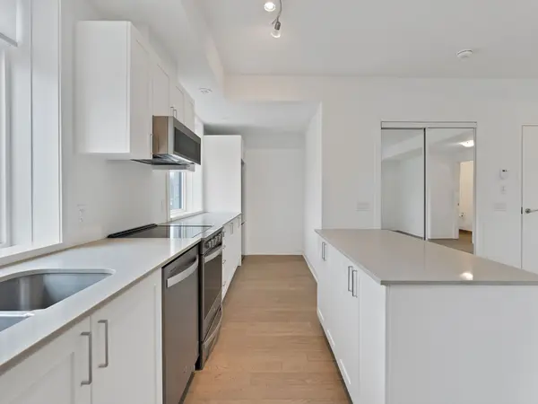 1085 Douglas Mccurdy Common #212, Mississauga, ON L5G 0C6