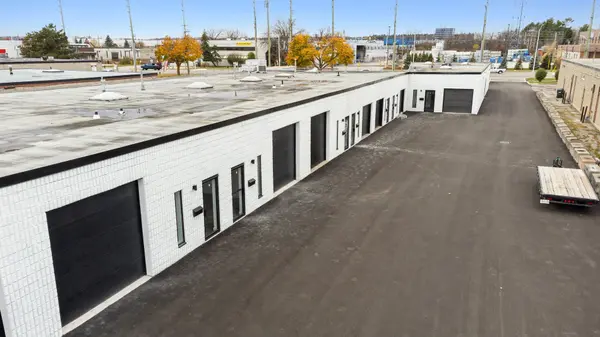 1244 Speers RD, Oakville, ON L6L 2X4