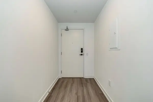 3883 Quartz RD #2304, Mississauga, ON L5B 0M4