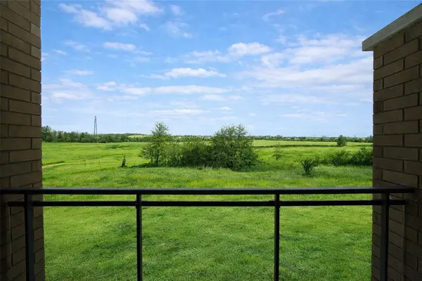 3189 Mintwood CIR, Oakville, ON L6H 7C3