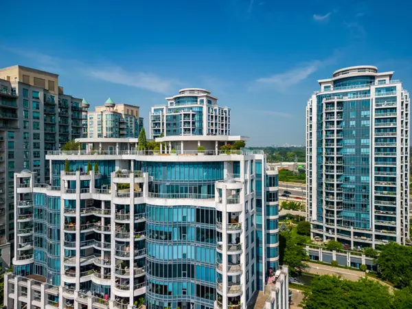 2087 Lake Shore BLVD W #1504, Toronto W06, ON M8V 4G3