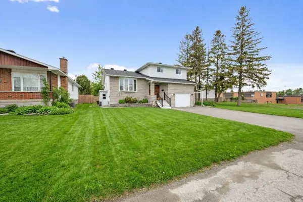 1112 St Pierre ST, Orleans - Convent Glen And Area, ON K1C 1L5
