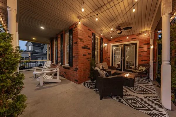 608 Bluenose CT, Waterloo, ON N2K 4C5