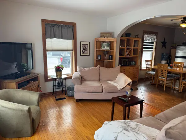 11 James St ST, Lansdowne Village, ON K0E 1L0