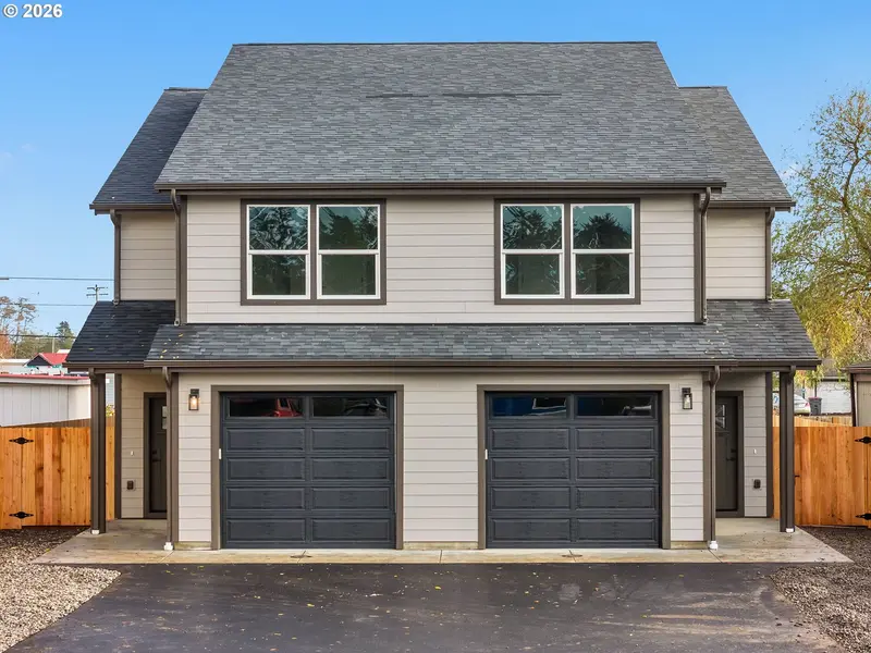 122 SW Alder CT, Warrenton, OR 97146