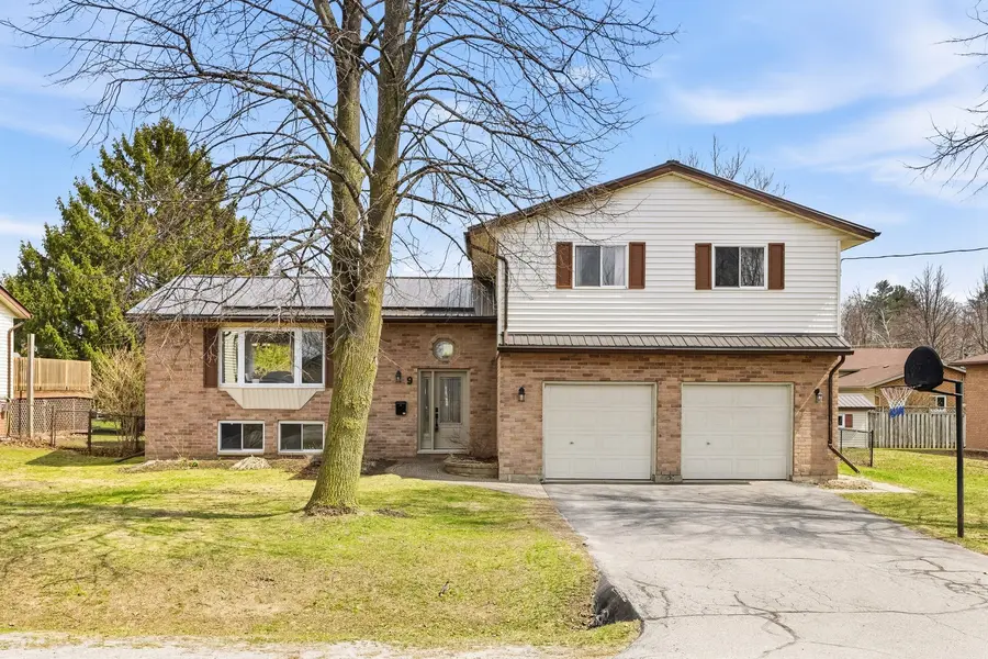 9 Huron DR, Brighton, ON K0K 1H0