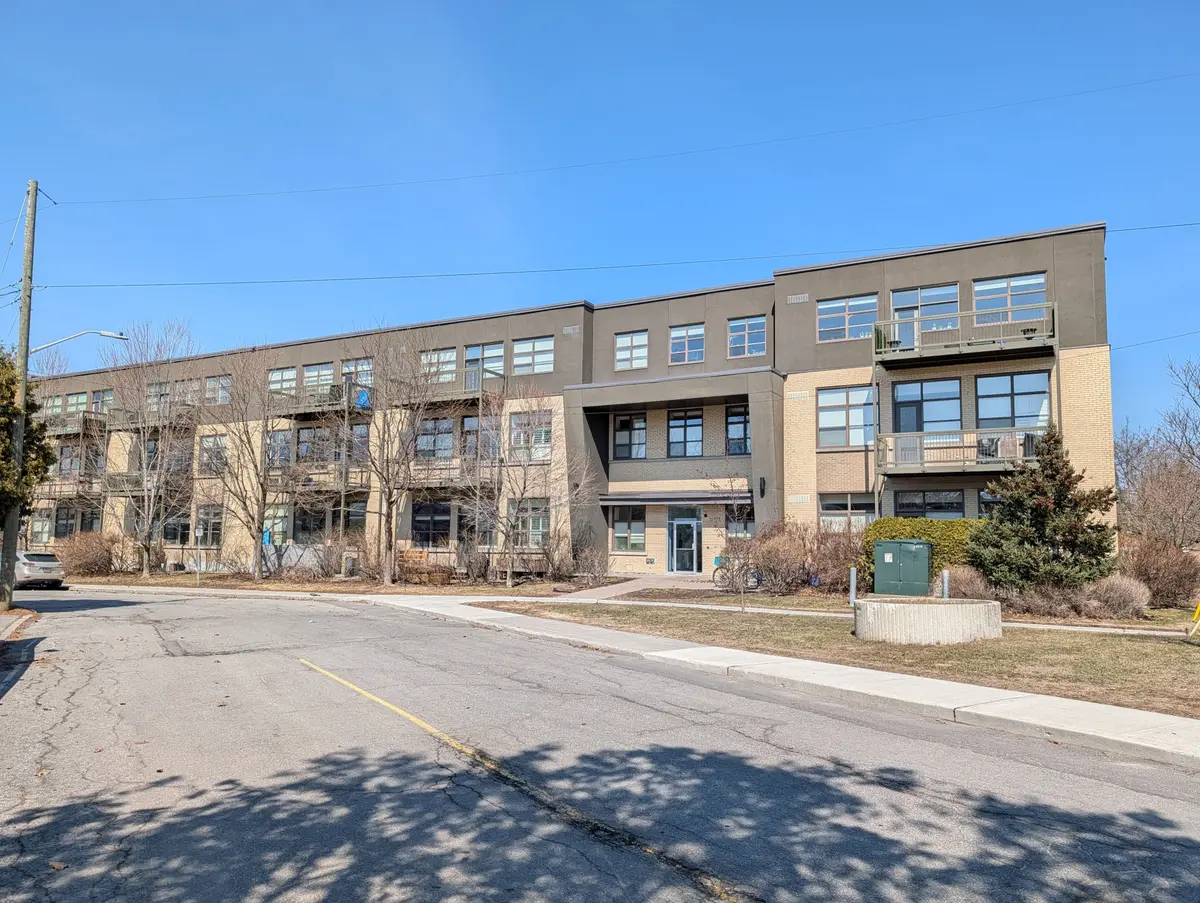 345 St Denis ST #212, Vanier And Kingsview Park, ON K1L 5J1