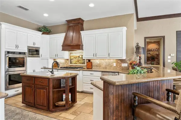 419 E Hickory Ridge Circle, Argyle, TX 76226