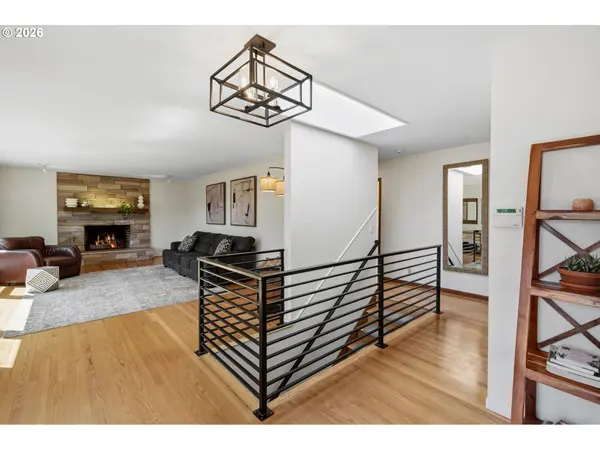 6115 SW 36TH AVE, Portland, OR 97221