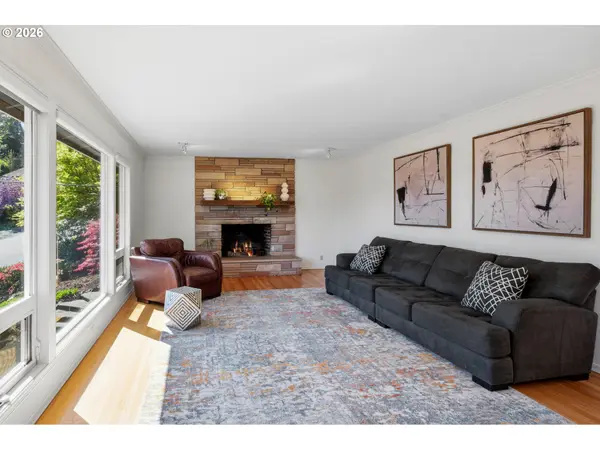 6115 SW 36TH AVE, Portland, OR 97221