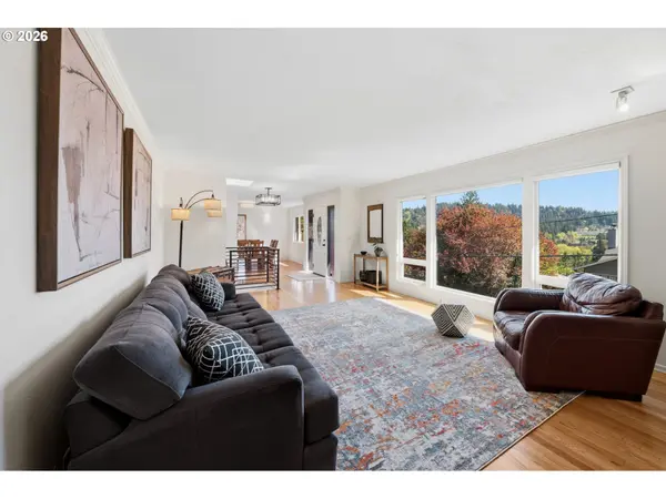 6115 SW 36TH AVE, Portland, OR 97221