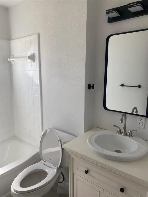 7911 Komalty Drive, Dallas, TX 75217