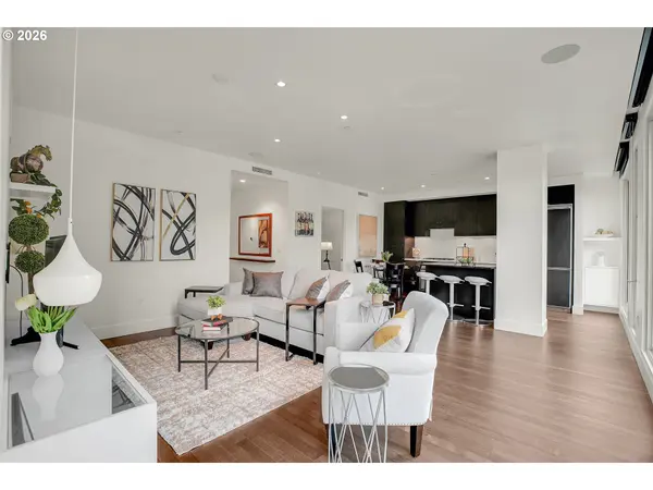 937 NW GLISAN ST #735, Portland, OR 97209