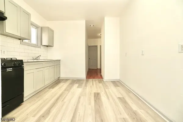 76 Aldine St, Newark City, NJ 07112