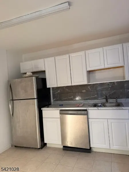 39 E 39Th St #D, Paterson City, NJ 07514