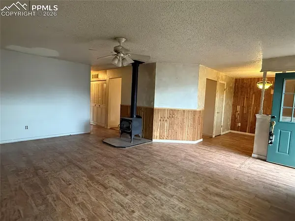 322 Iris DR, Fountain, CO 80817