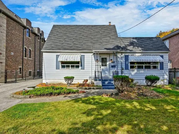 60 Northwood DR, Toronto C14, ON M2M 2K1