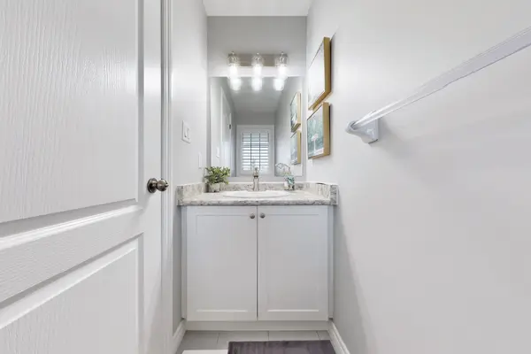 1502 Dunedin CRES, Oshawa, ON L1K 0T9