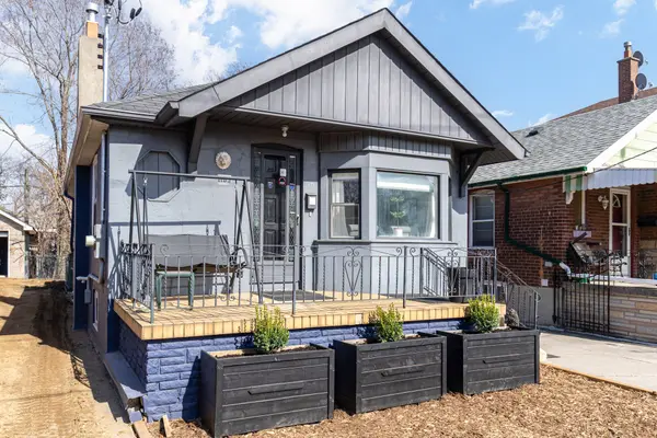 1105 Greenwood AVE, Toronto E03, ON M4J 4E5