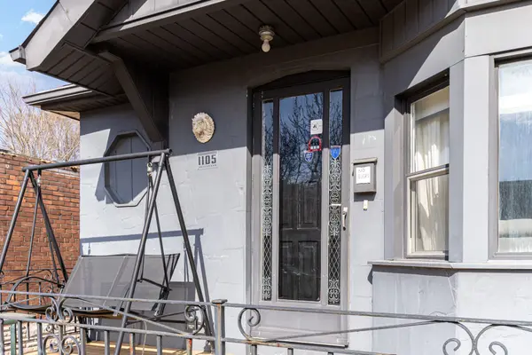 1105 Greenwood AVE, Toronto E03, ON M4J 4E5