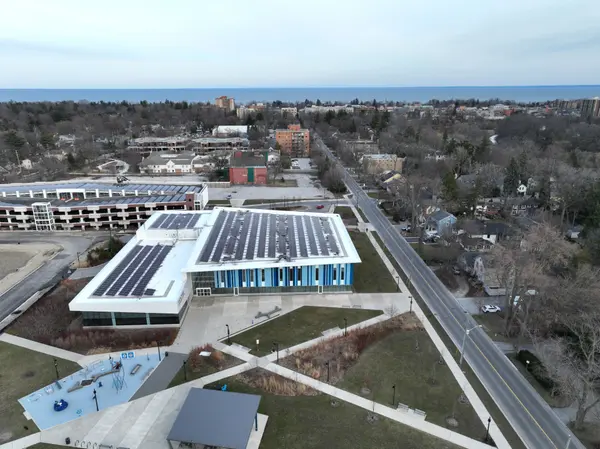 288 Reynolds ST #1, Oakville, ON L6J 3L4