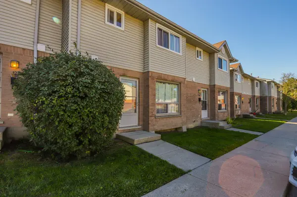 595 Third ST #14, London East, ON N5V 4A1