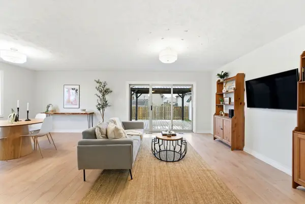 72 WADE RD, West Lincoln, ON L0R 2A0