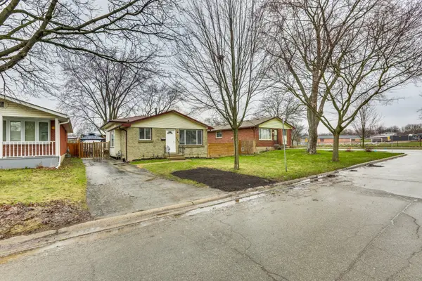 159 Harding CRES, London South, ON N6E 1G2