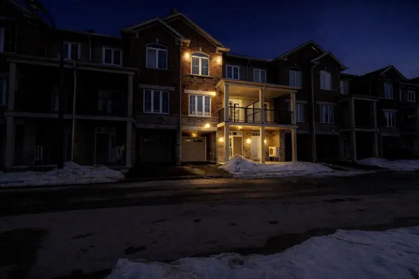 677 Park RD N #126, Brantford, ON N3R 0C2