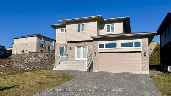 520 Bonaventure CT E, Greater Sudbury, ON P3A 0B4