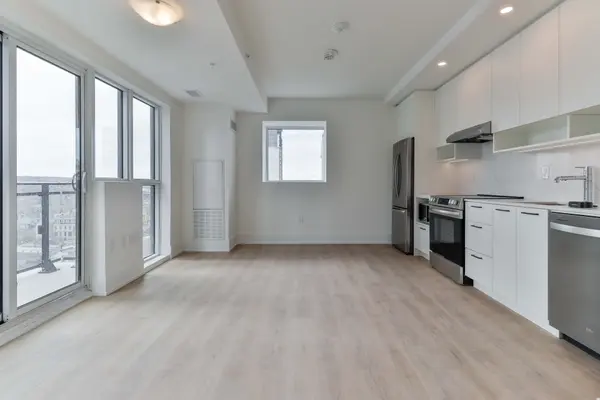 206 King ST W #PH1, Hamilton, ON L8P 1A5