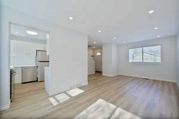 825 Dundalk DR #29, London South, ON N6C 3V6