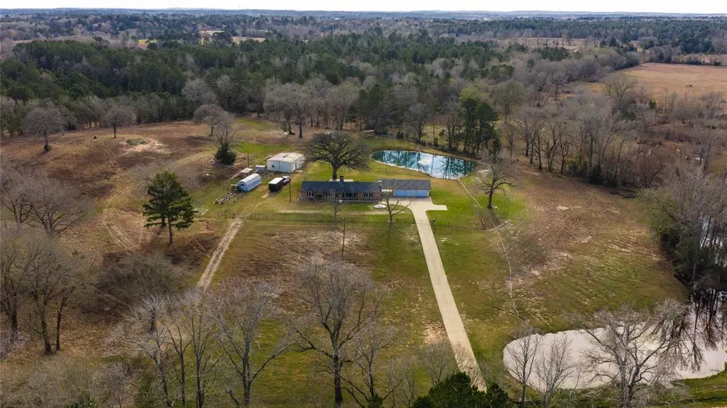 3662 ACR 359, Palestine, TX 75803