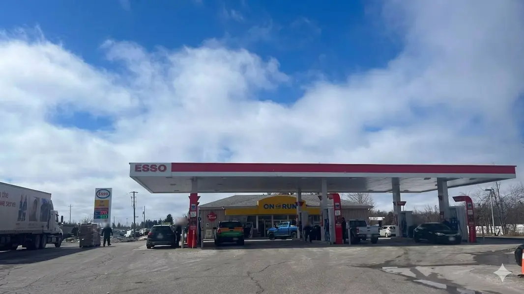 2976 Highway 11 EXPY, Oro-medonte, ON L0L 2E0