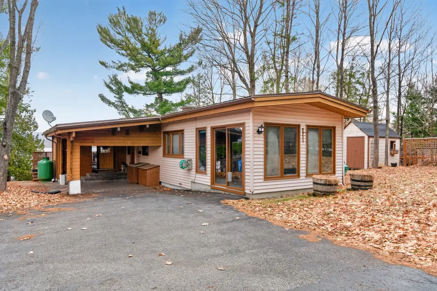 2890 Barlow CRES, Constance Bay - Dunrobin - Kilmaurs - Woodlawn, ON K0A 1T0