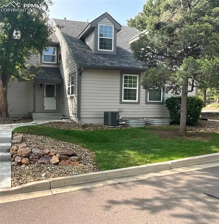 412 Cobblestone DR, Colorado Springs, CO 80906