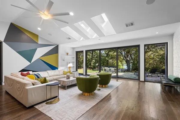 20 Horseshoe Drive, Highland Village, TX 75077